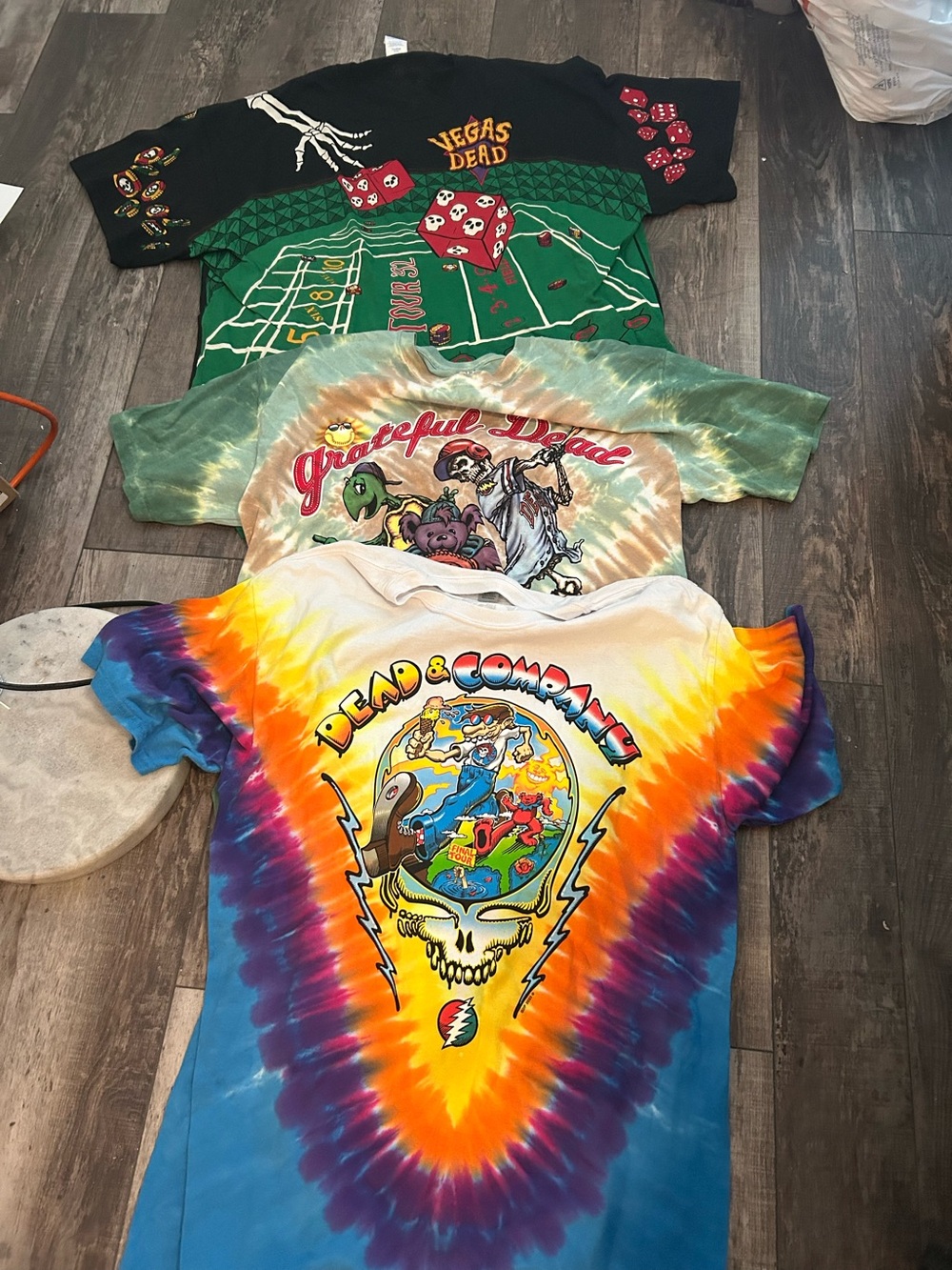 Grateful Dead Vegas dead T-shirt lot size 2X and one XL